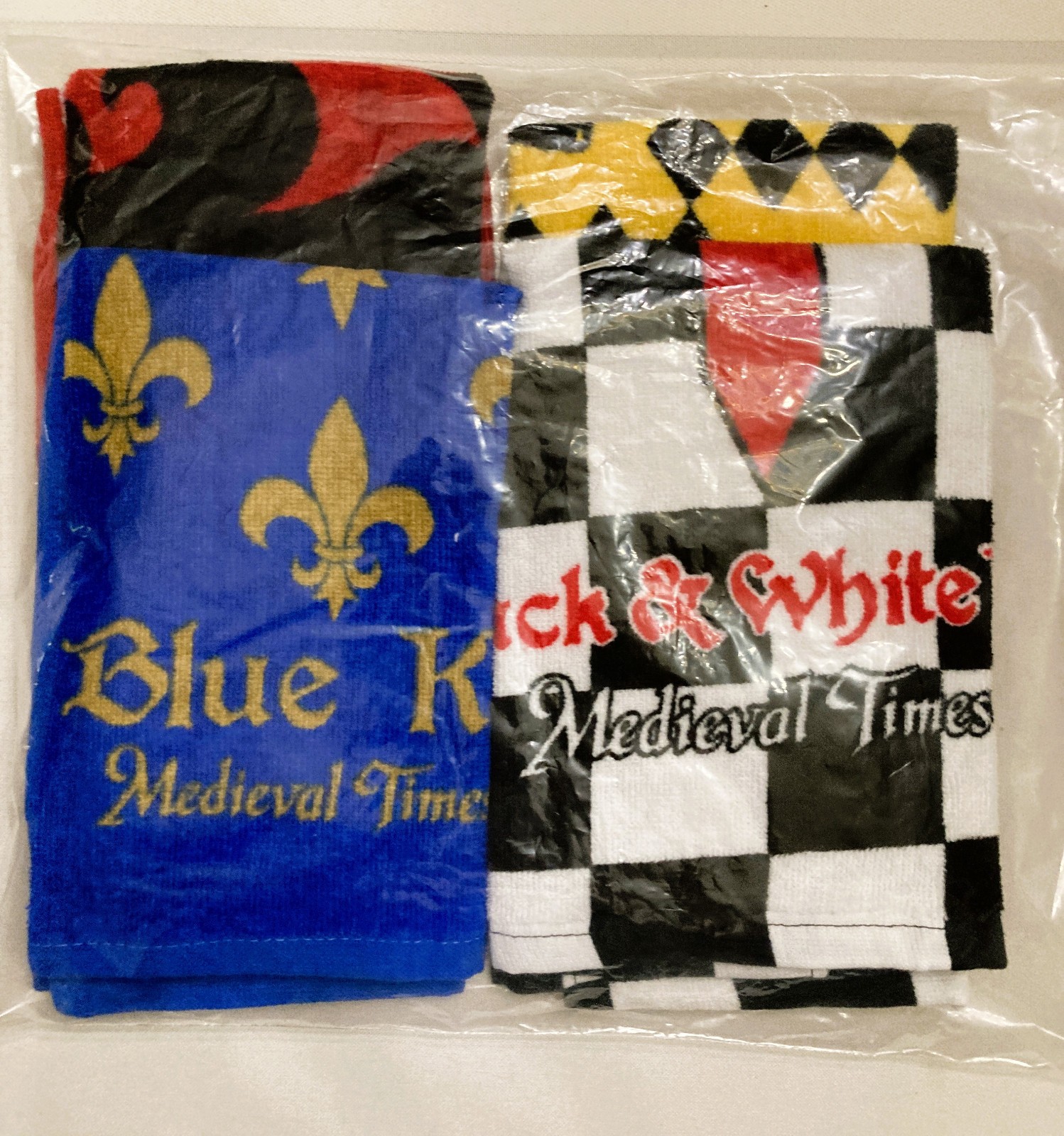 Medieval Times Set of 4 Tournament Dinner Knight Rally Towels - NEW