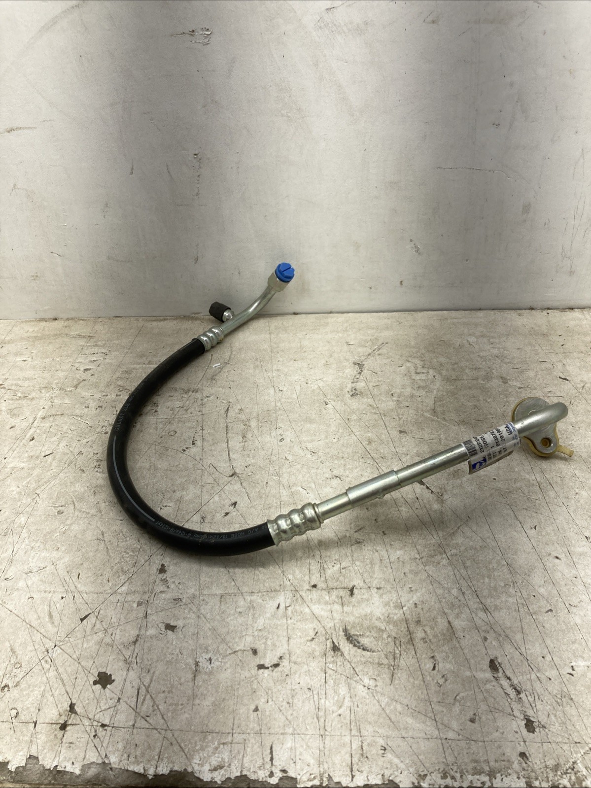 Mack A/C Flex Hose 212RD442M