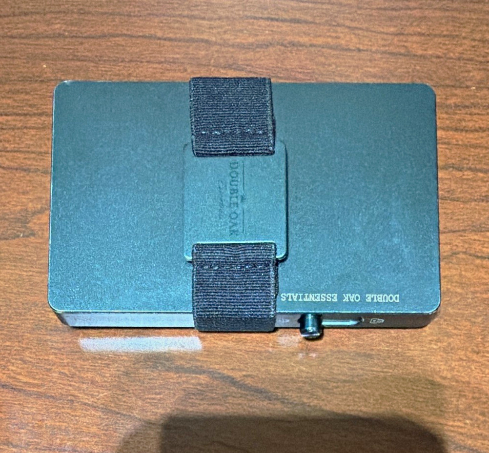 Double Oak Essentials. Mod wallet. Pop-Up Card Holder with cash strap