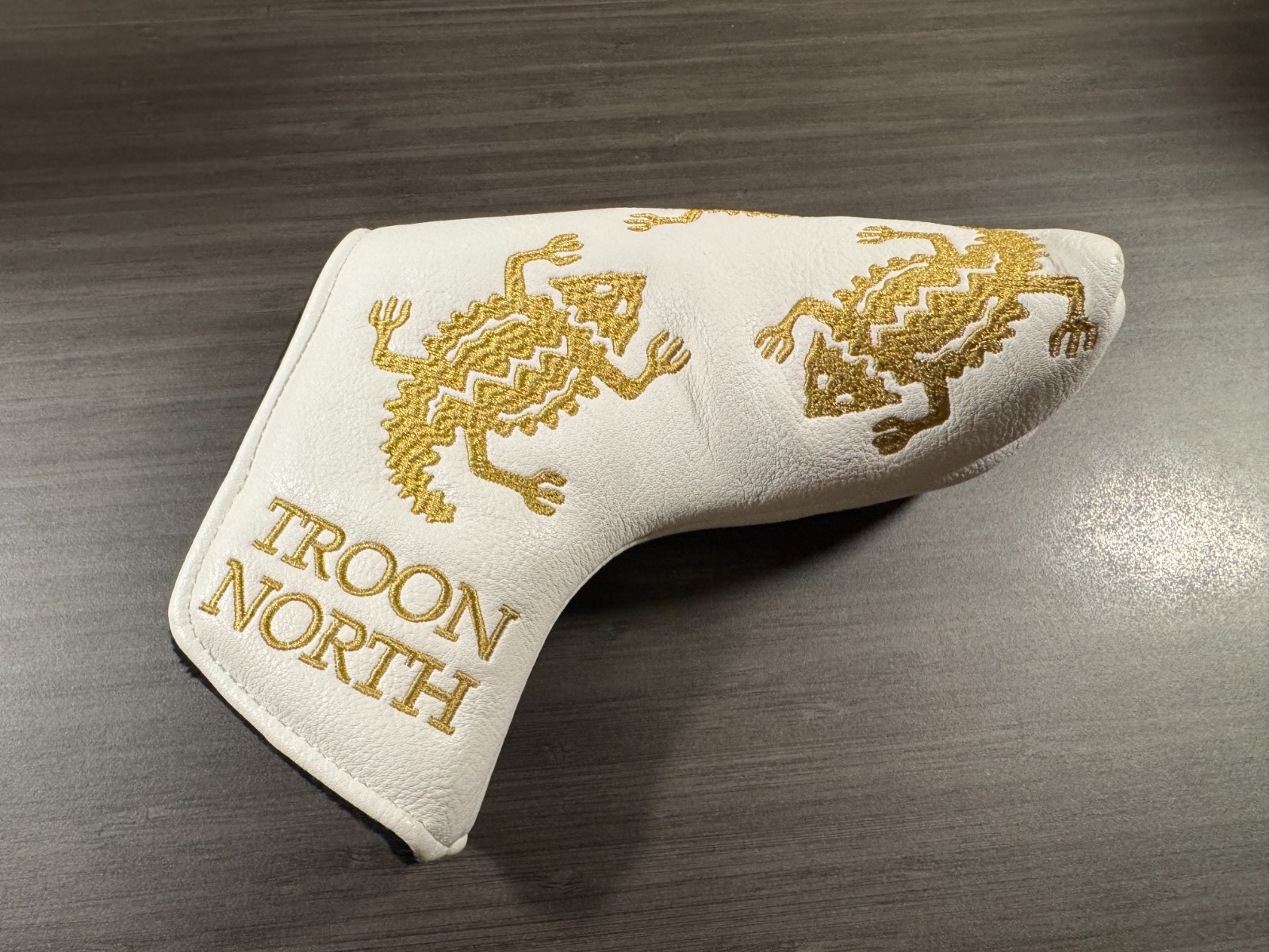 Troon North White Embroidered Blade Putter Headcover; limited edition; mint Troon North White Embroidered Blade Putter Headcover; limited edition; mint