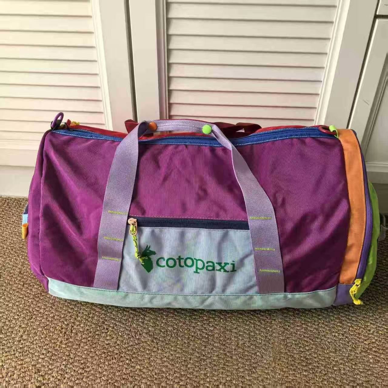 Cotopaxi Large Capacity Sports Gym Bag Unisex Travel Luggage Tote 48*26*26cm Cotopaxi Large Capacity Sports Gym Bag Unisex Travel Luggage Tote 48*26*26cm