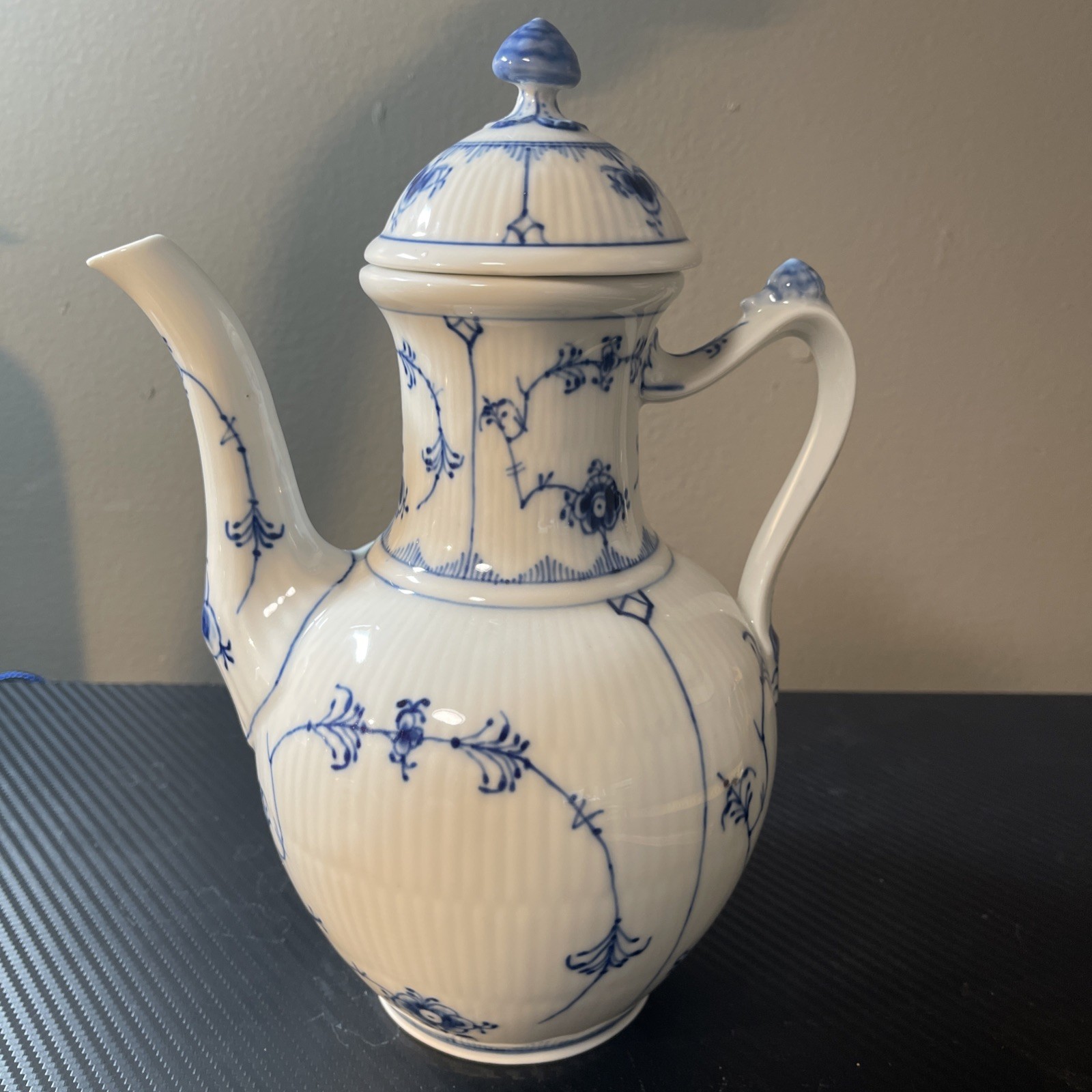ROYAL COPENHAGEN BLUE FLUTED PLAIN 1/48 48 1st QUALITY 9-1/2\
