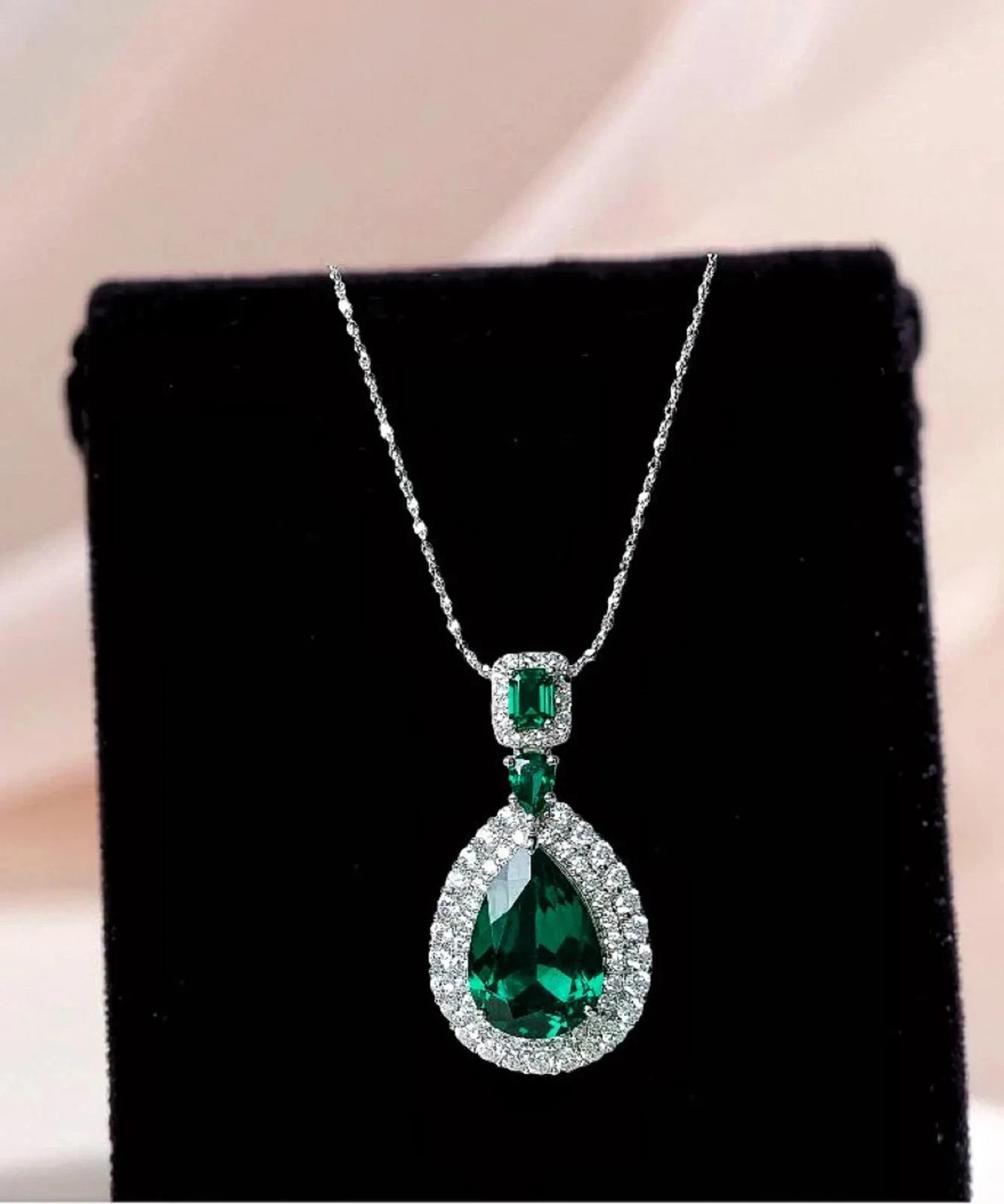 2.98 Ct Pear Cut Emerald Pendant Wedding Pendant 14k White Gold