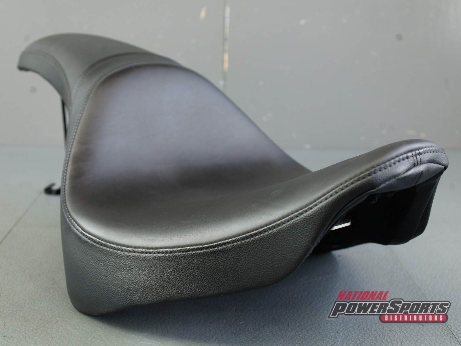 2018 - 2022 HARLEY DAVIDSON SOFTAIL DRAG SPECIALTIES PREDATOR SOLAR TWO UP SEAT