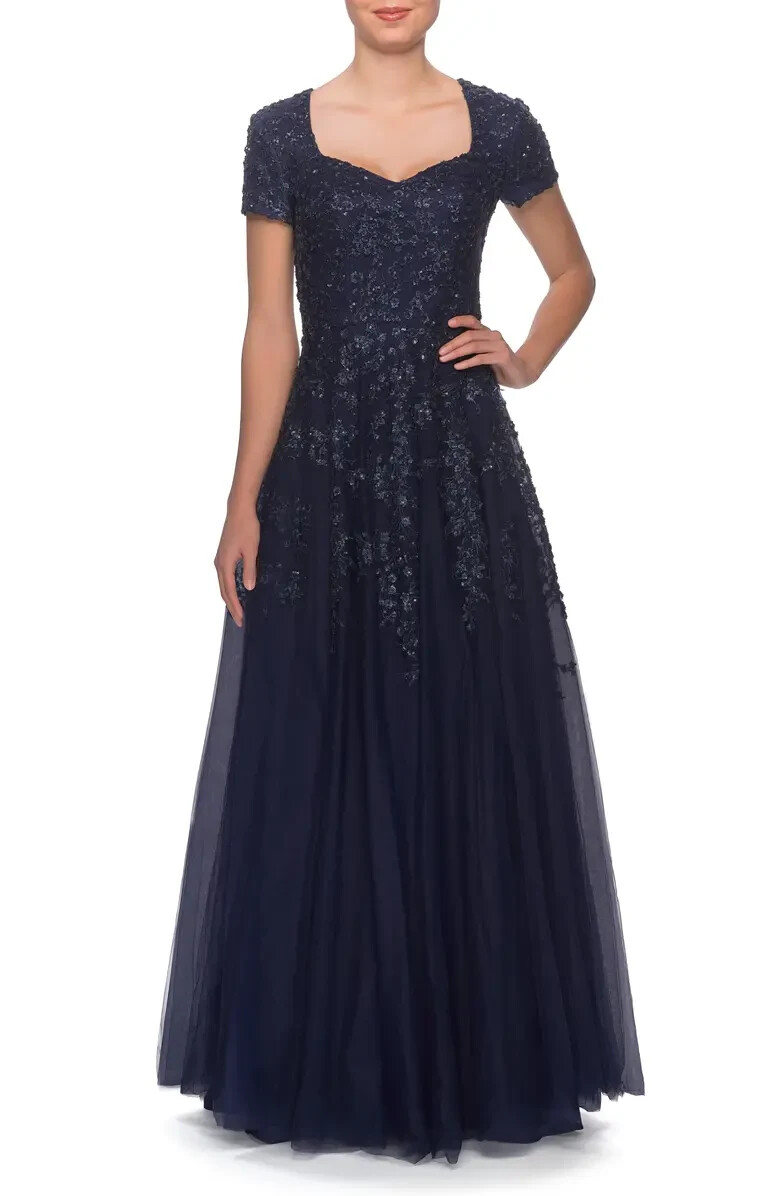 La Femme Navy Blue Embellished Sparkle Tulle A-Line Gown Size 6 $535 La Femme Navy Blue Embellished Sparkle Tulle A-Line Gown Size 6 $535
