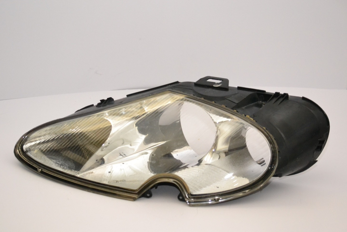 97-06 Jaguar X100 XKR XK8 LEFT Headlight Cover Glass Lens Washer Cutout OEM 97-06 Jaguar X100 XKR XK8 LEFT Headlight Cover Glass Lens Washer Cutout OEM