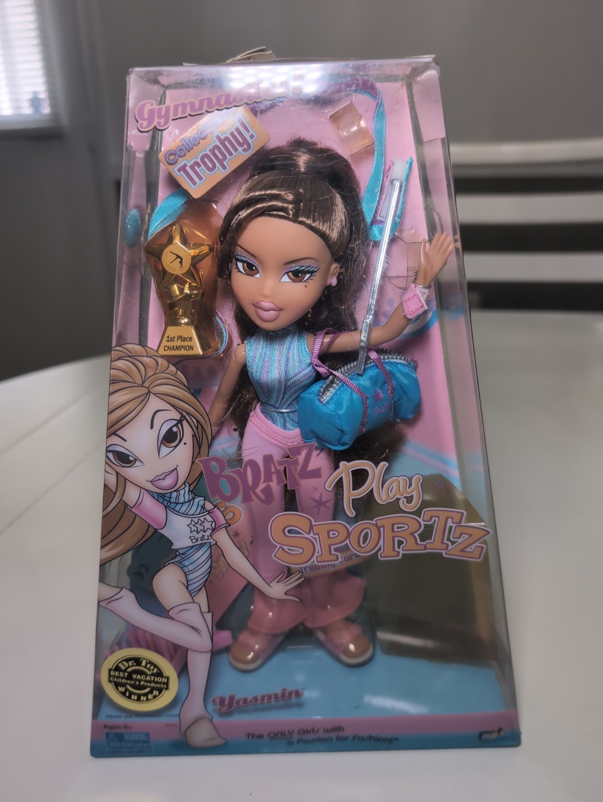 Bratz Play Sportz Yasmin Gymnastics Doll Trophy Bag NRFB BNIB Original