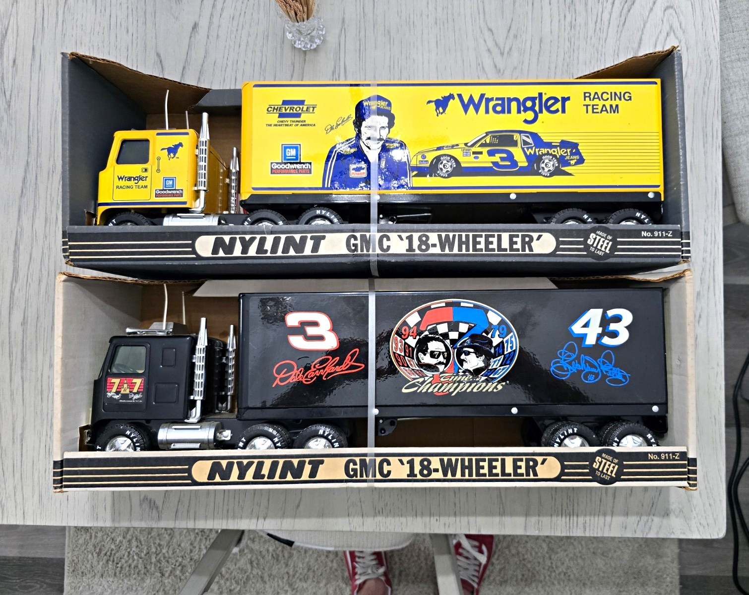 Nylint GMC 18-Wheeler Semi Truck & Trailer Wrangler Racing Team Yellow Steel