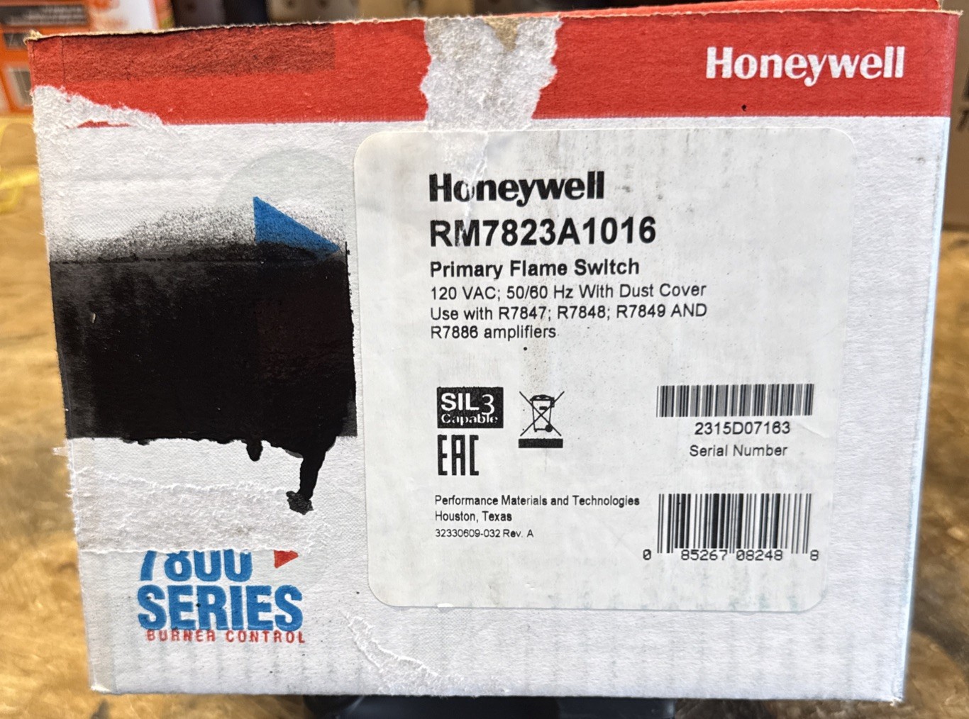 NEW Honeywell Controller RM7823A1016 RM7823A 1016 NEW Honeywell Controller RM7823A1016 RM7823A 1016