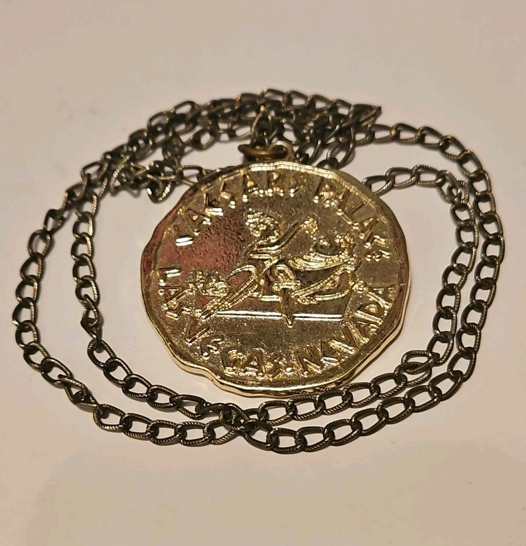 Vintage Caesars Palace Las Vegas Nevada Medallion Necklace – Gold-Tone Souvenir Vintage Caesars Palace Las Vegas Nevada Medallion Necklace – Gold-Tone Souvenir