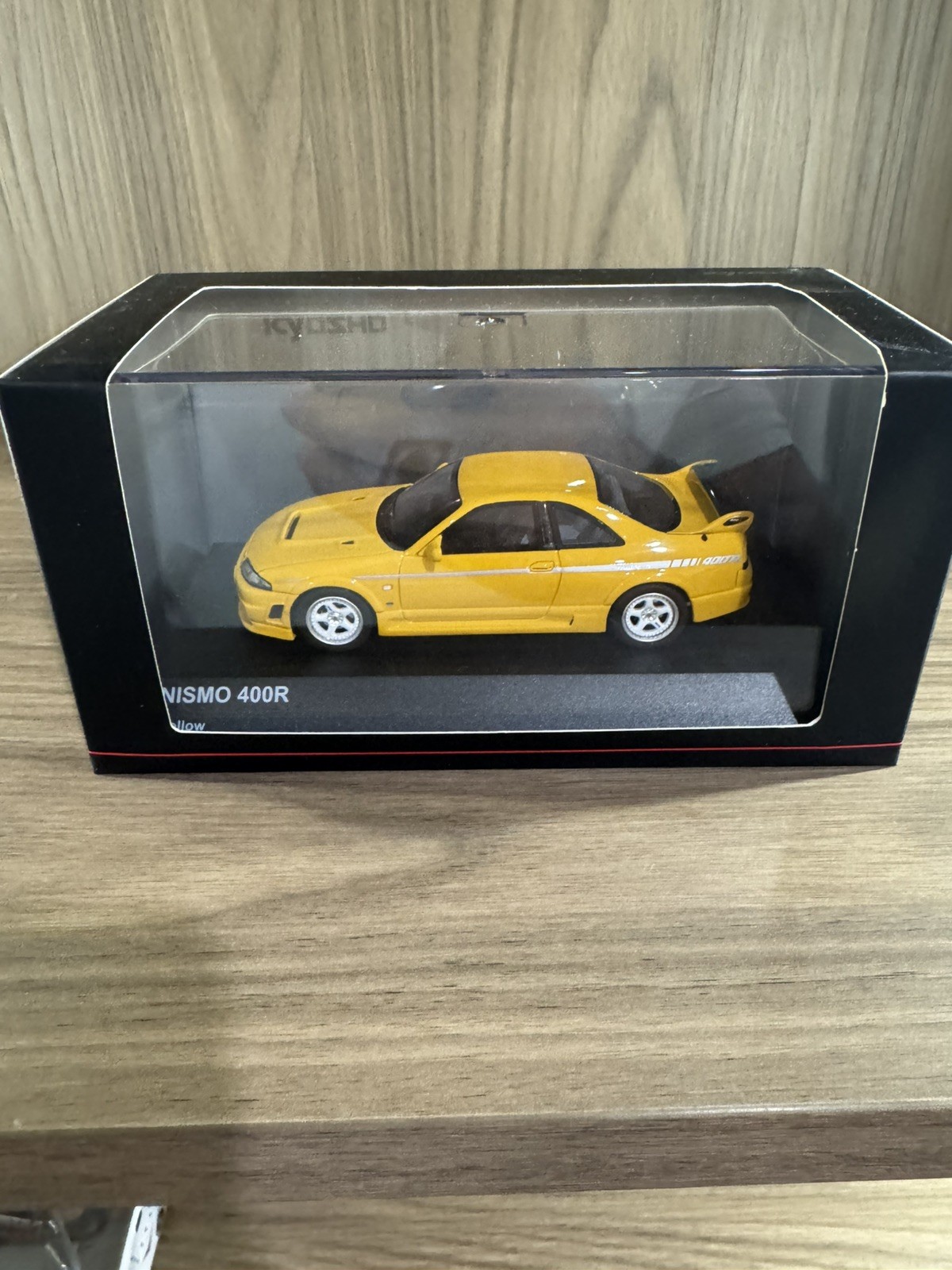Kyosho Nissan Skyline GT-R Nismo 400R 1/43 Rare Out of Print Model Kyosho Nissan Skyline GT-R Nismo 400R 1/43 Rare Out of Print Model