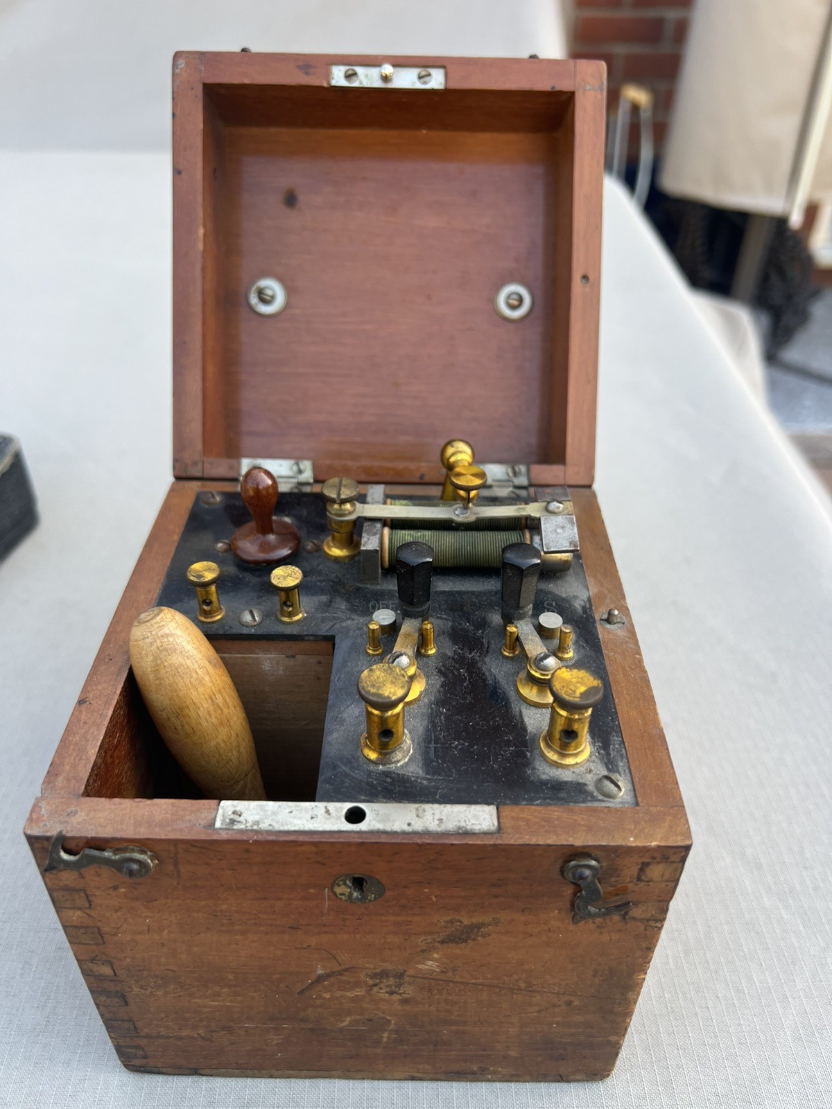 Antique 19thC Medical Scientific Faradic Coil Stimulator Electric Shock Machine
