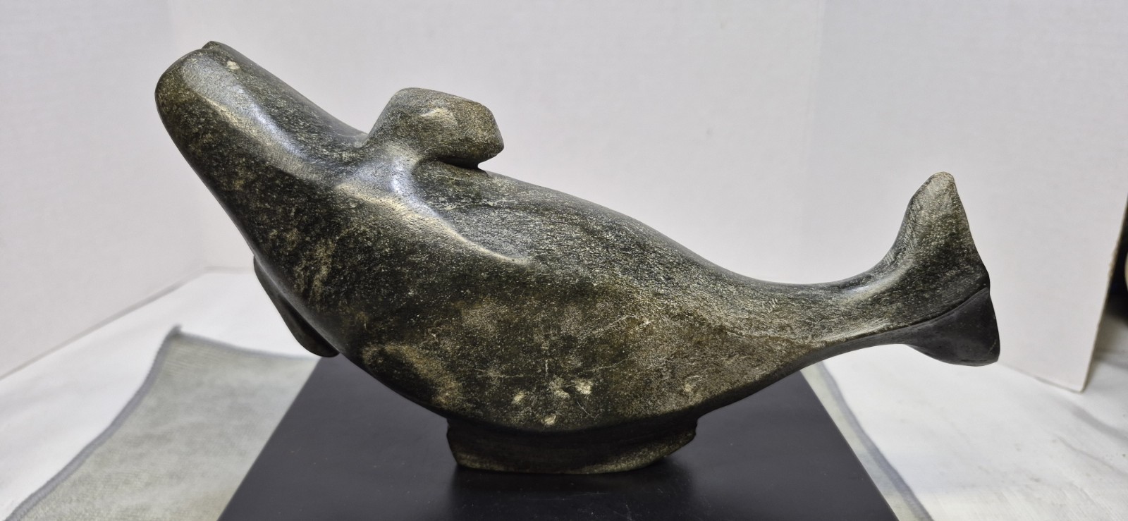 Vintage Inuit Eskimo Nunavet Carved stone Beluga Whale Sculpture 10.5 Vintage Inuit Eskimo Nunavet Carved stone Beluga Whale Sculpture 10.5