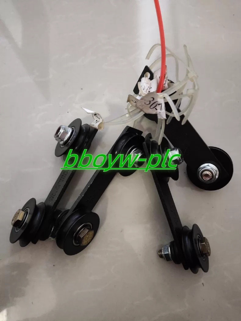 1PCS HAAS new 30-7656B machine tool accessories DOOR ROLLER Expedited Shippin 1PCS HAAS new 30-7656B machine tool accessories DOOR ROLLER Expedited Shippin