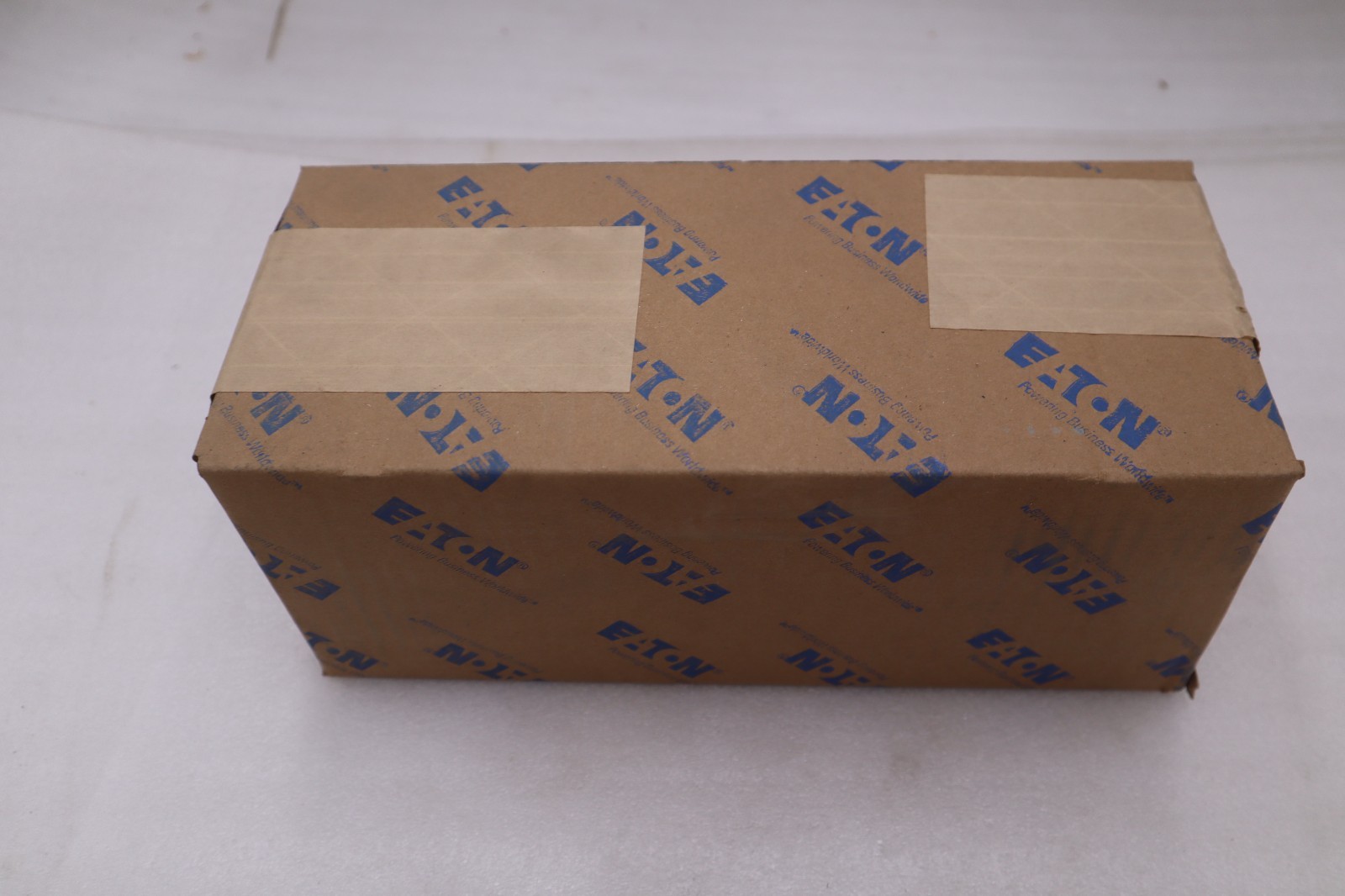NEW EATON Crouse-Hinds Electrical Connector APR6465 STOCK GF1027 NEW EATON Crouse-Hinds Electrical Connector APR6465 STOCK GF1027