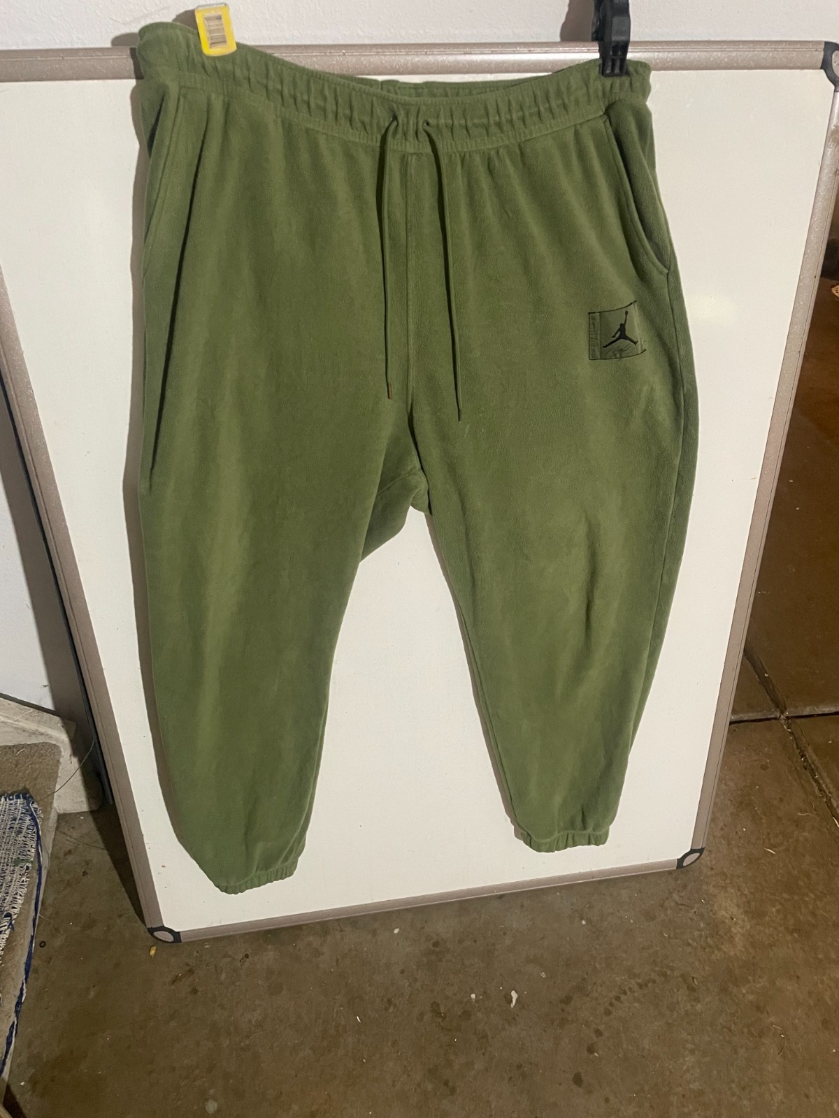 jordan mens green sweatpants XL jordan mens green sweatpants XL