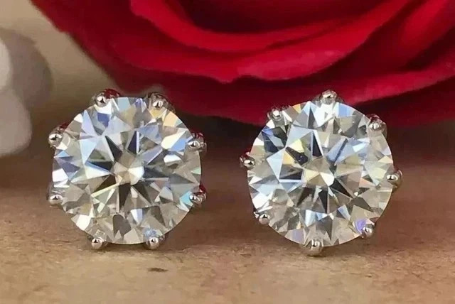 Round 3Ct Real Moissanite Solitaire Men\'s Stud Earrings 14K White Gold Plated