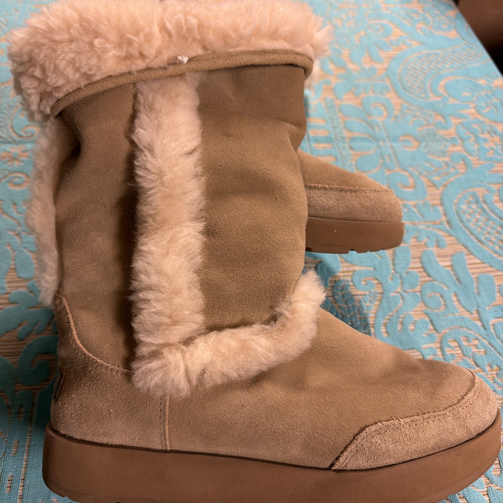 Ugg Womens Sundance Brown Suede Mid-Calf Boots Size 9 Ugg Womens Sundance Brown Suede Mid-Calf Boots Size 9