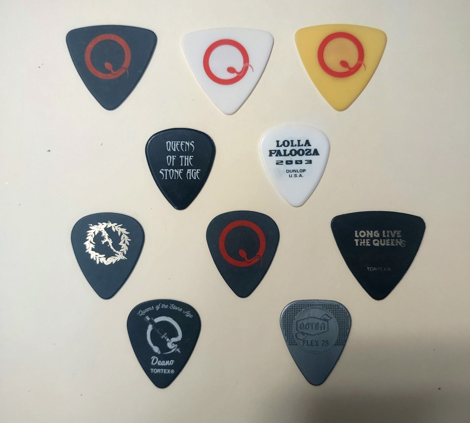 Queens Of The Stone Age • Complete Set Of 10 Tour/Stage Guitar Picks Rare & HTF