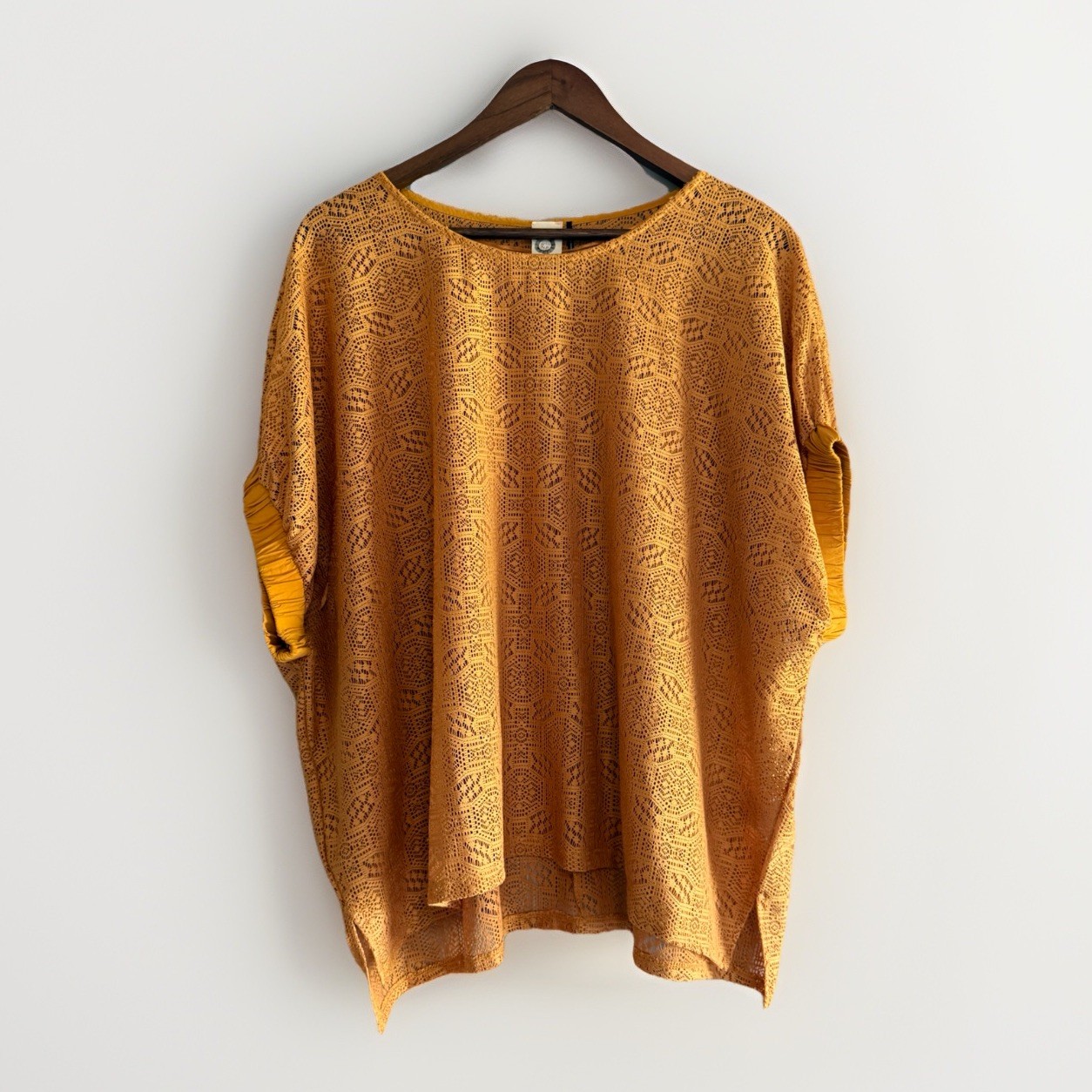 Anthropologie Akemi Kin Slouchy Top Boho Oversized Mustard Bratton Lace Med/Lg