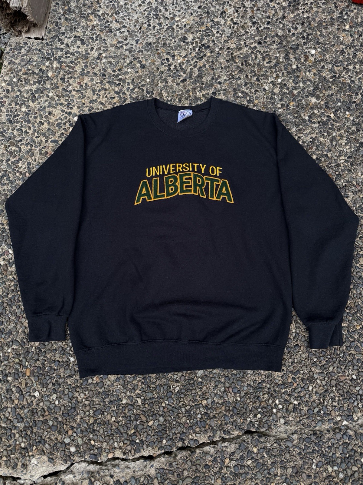 Vintage Y2K JPT Classics University Alberta Crewneck Sweatshirt Large Canada Vintage Y2K JPT Classics University Alberta Crewneck Sweatshirt Large Canada