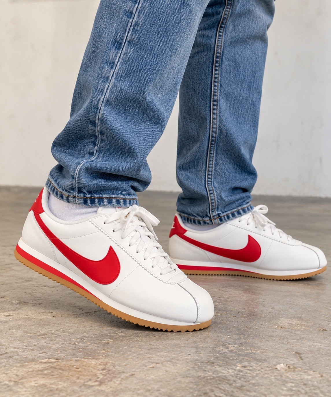 Nike Cortez Leather Sail University Red Gum Men’s 10.5 DM4044-110 NWOB