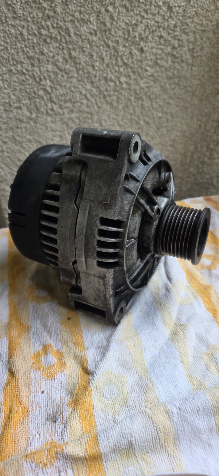 Mercedes-Benz W140 S-Class 500 SEL Alternator A 008 154 7402. 