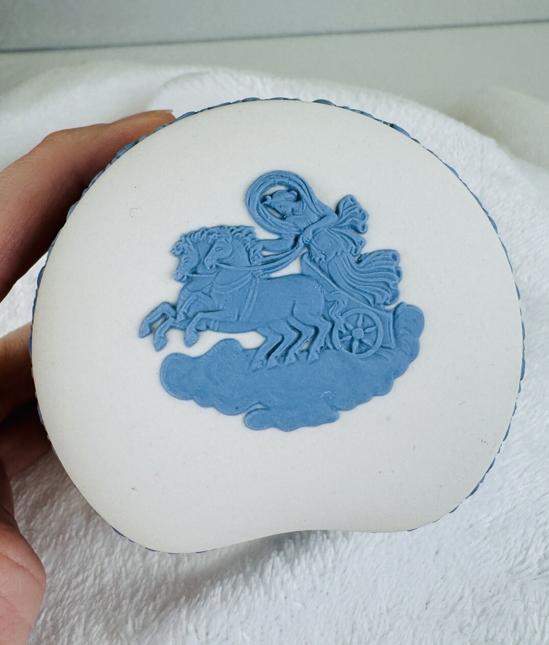 VTG Wedgwood Jasperware White Blue Trinket Box Aurora’s Chariot Bean Shape