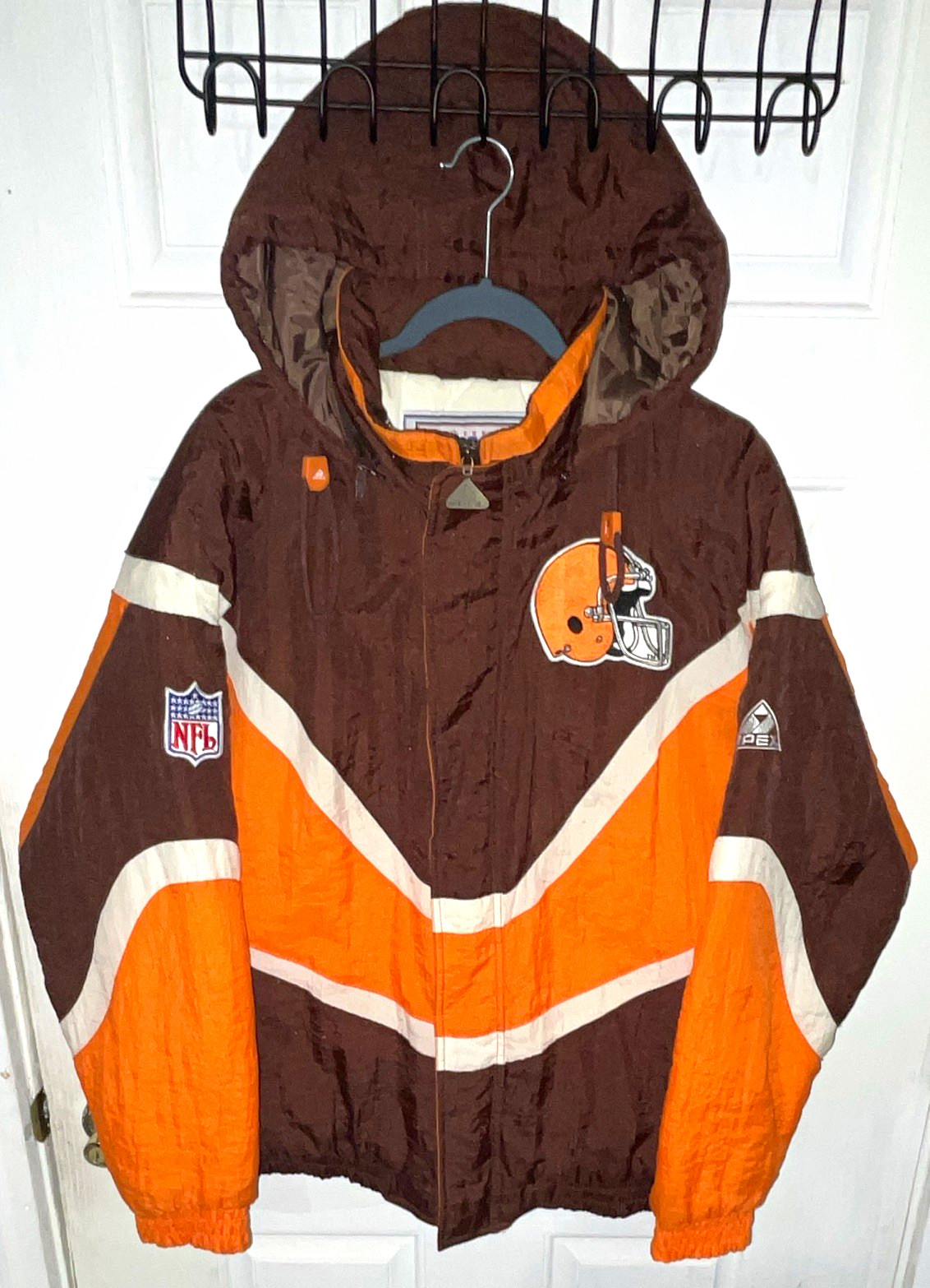 Apex One Cleveland Browns NFL Hooded Jacket Size M Brown Orange White Vintage