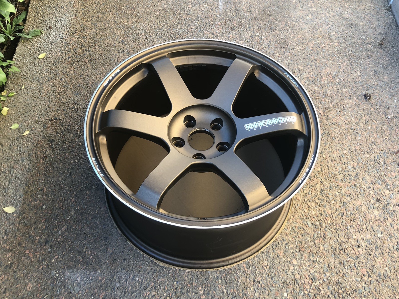 1x Genuine RAYS VOLK TE37 Saga S-Plus Forged Wheel 5x114.3 19x9.5” +22 GT-R
