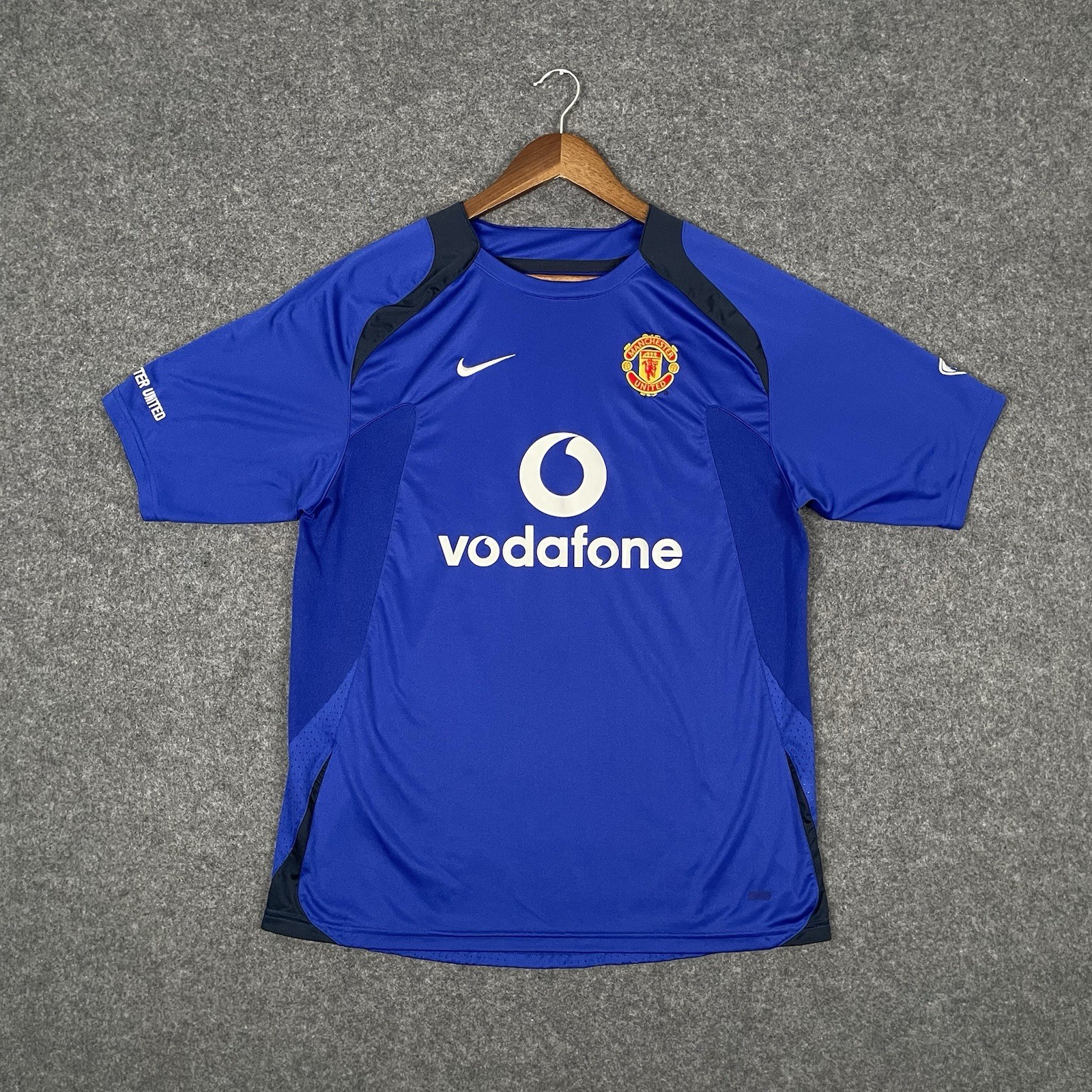 Manchester United FC Nike Training Kit Soccer Jersey Mens M Blue Vodafone 2004