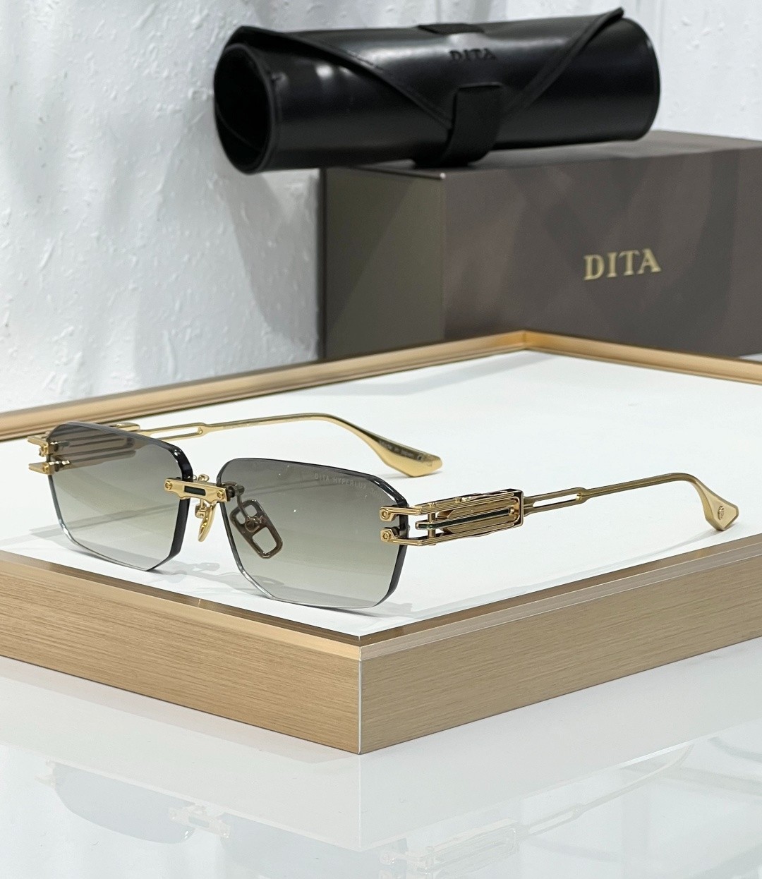 DITA HYPERLUX-3000 Sunglasses Gold Gray Gradient Rimless Full Box New Japan