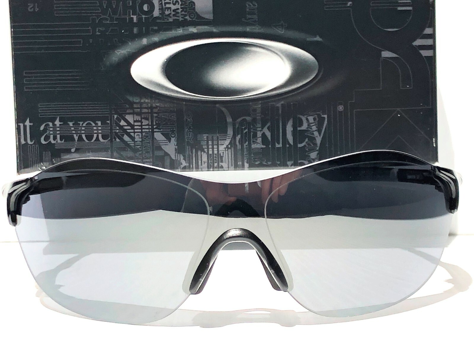 NEW Oakley EVZERO SWIFT (A) Black frame less Black Iridium Sunglasses 9410-01