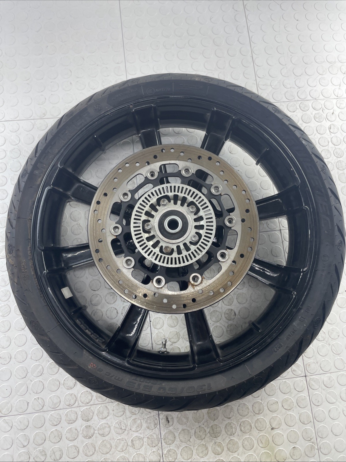 OEM Indian Scout Rogue Front Wheel 19x3.5 Black w/ Rotor & Tire 2022-2024 *READ*