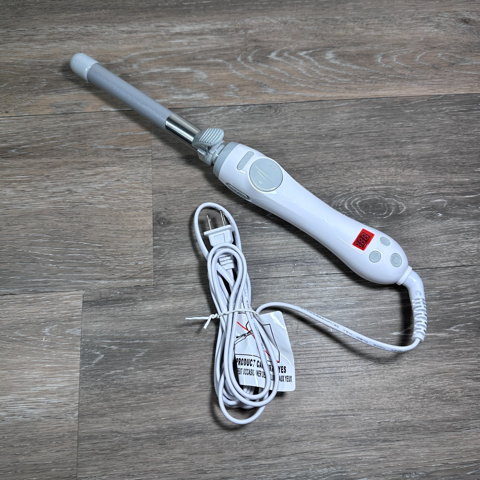 Beachwaver S.75 Ceramic Rotating Curling Iron .75” Barrel DV1139 Tested EUC Beachwaver S.75 Ceramic Rotating Curling Iron .75” Barrel DV1139 Tested EUC