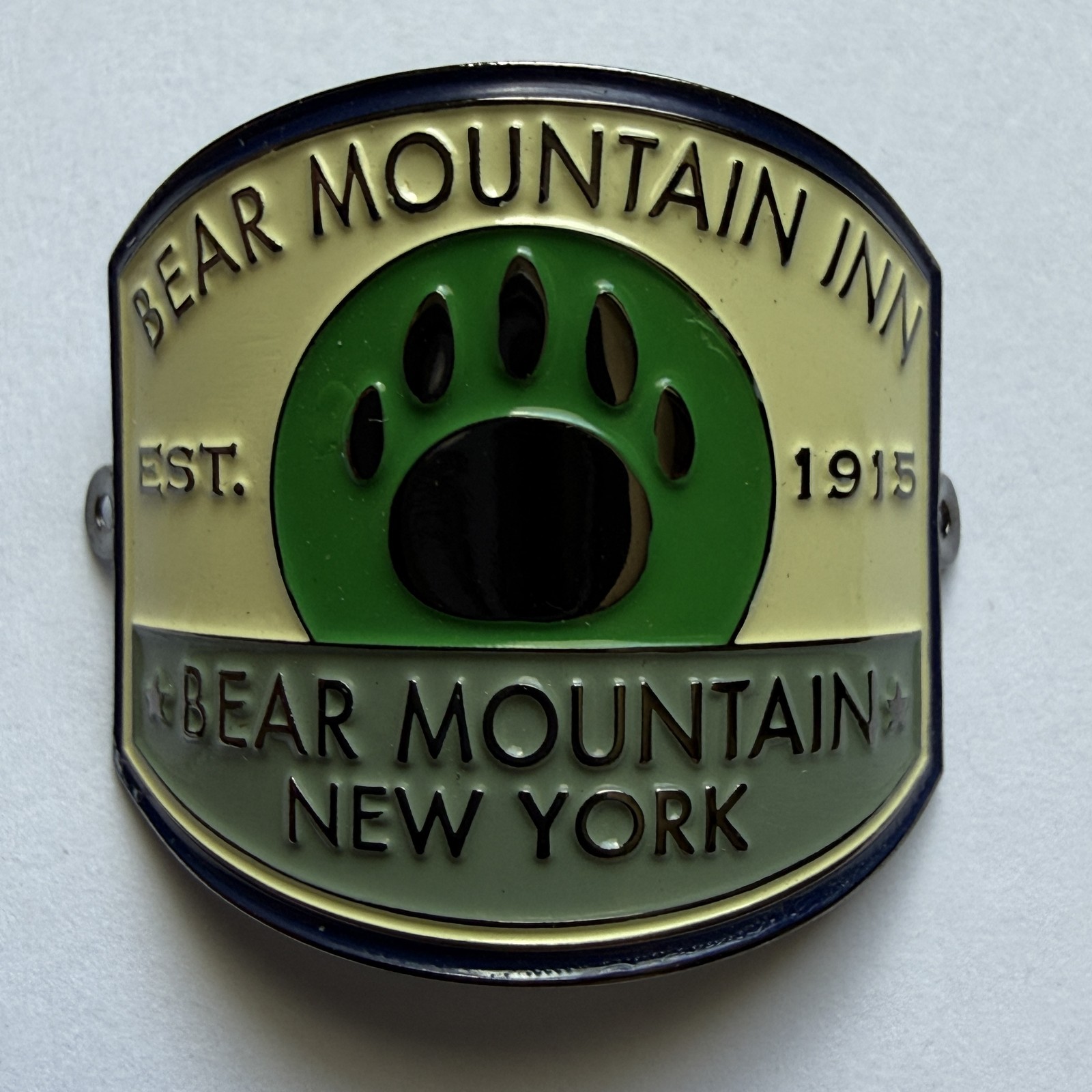 Bear Mountain Inn Est 1915 New York Hiking Stick Medallion Souvenir