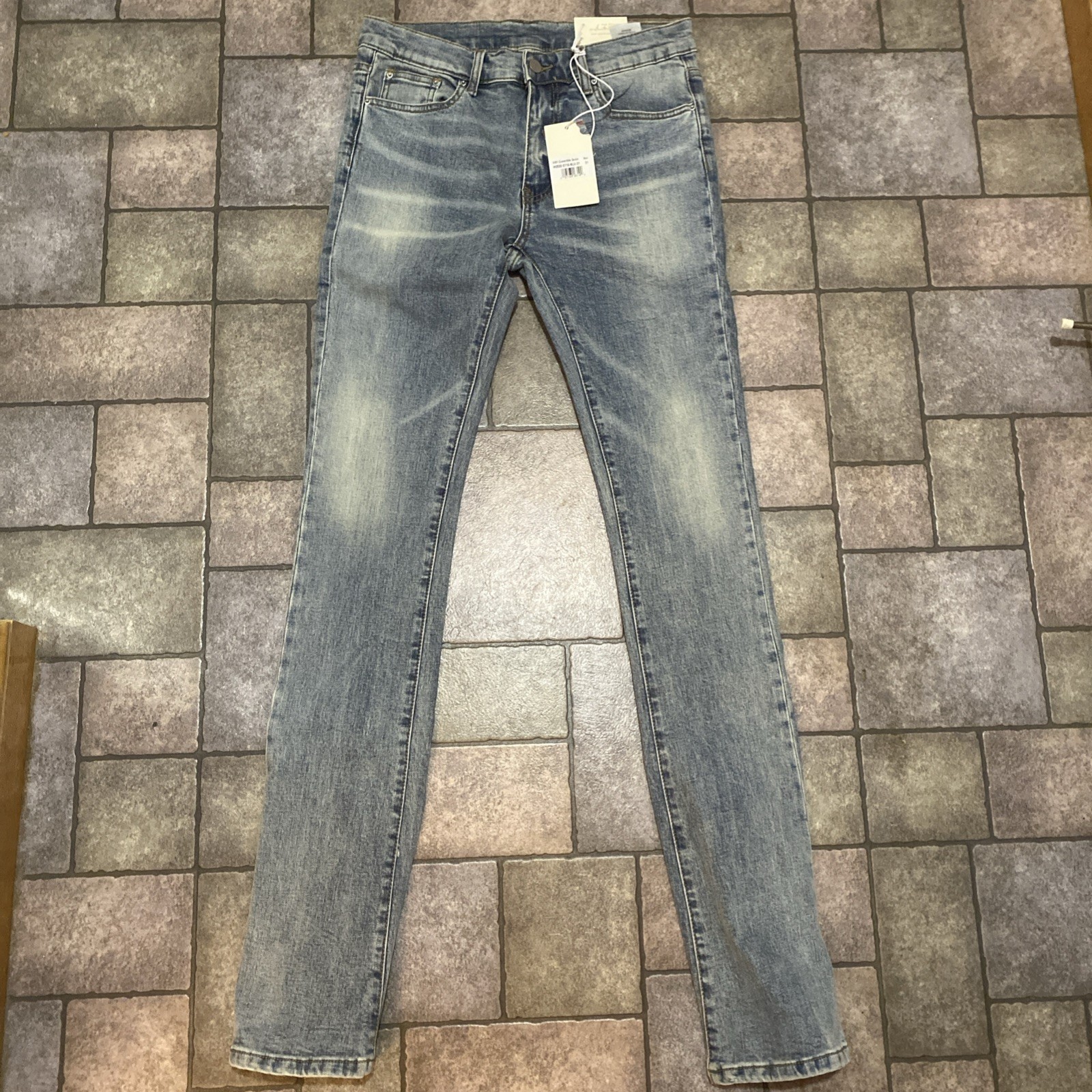 Mnml Jeans X491 Convertible Denim Sz 31 NWT Zipper Flare Mnml Jeans X491 Convertible Denim Sz 31 NWT Zipper Flare