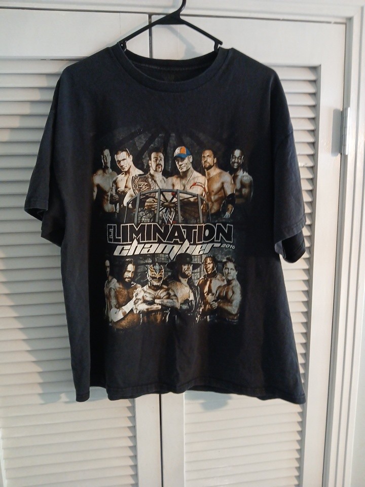 Vintage WWE 2010 Elimination (XL) Tee Vintage WWE 2010 Elimination (XL) Tee