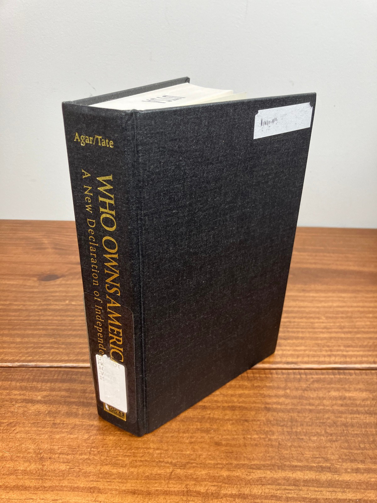 Who Owns America? : A New Declaration of Independence Hardcover - Herbert Agar