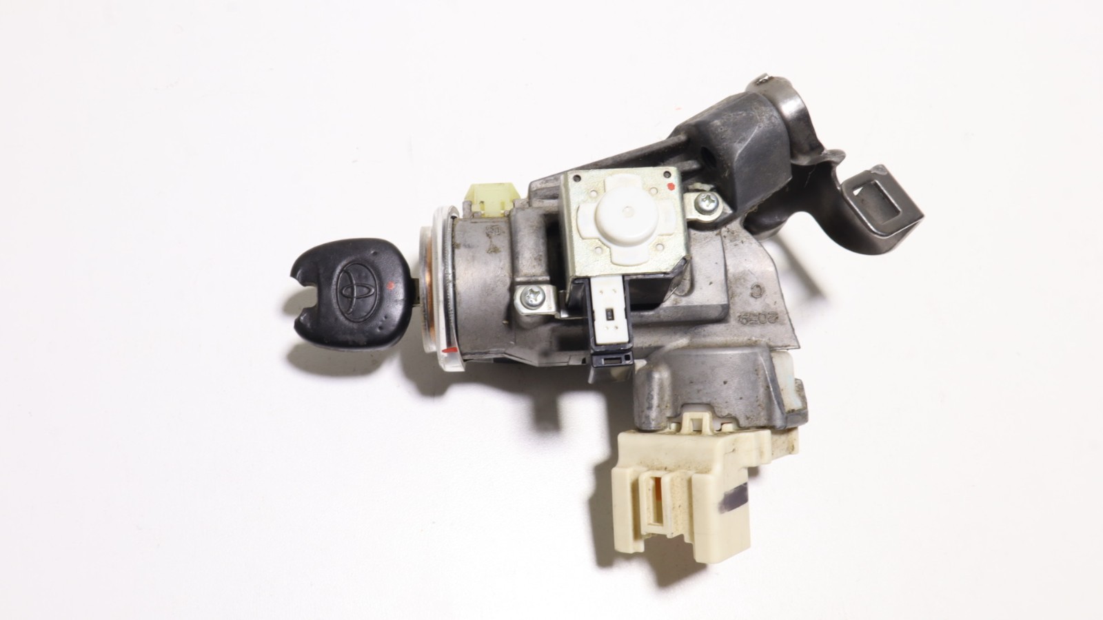 2007-2017 TOYOTA TUNDRA IGNITION SWITCH LOCK CYLINDER W/KEY OEM 89783-06020.