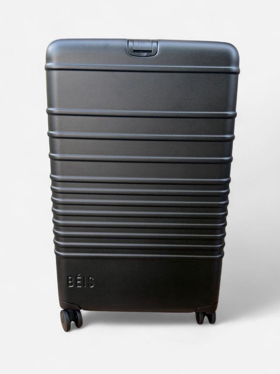 NWT BÉIS The Large Check-In Roller 29” Black NWT BÉIS The Large Check-In Roller 29” Black