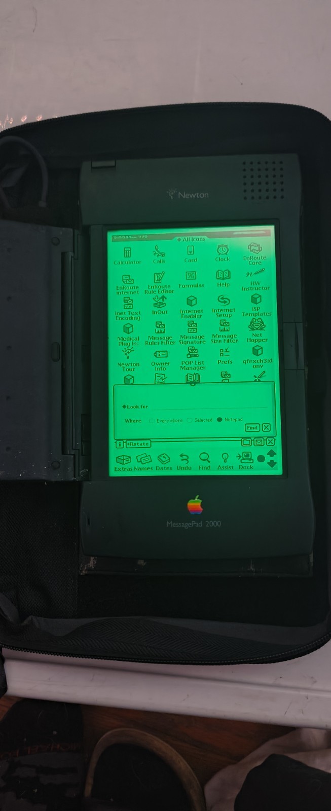 Vintage Apple Newton Messagepad 2000 Complete + Extras - AMAZING CONDITION Vintage Apple Newton Messagepad 2000 Complete + Extras - AMAZING CONDITION