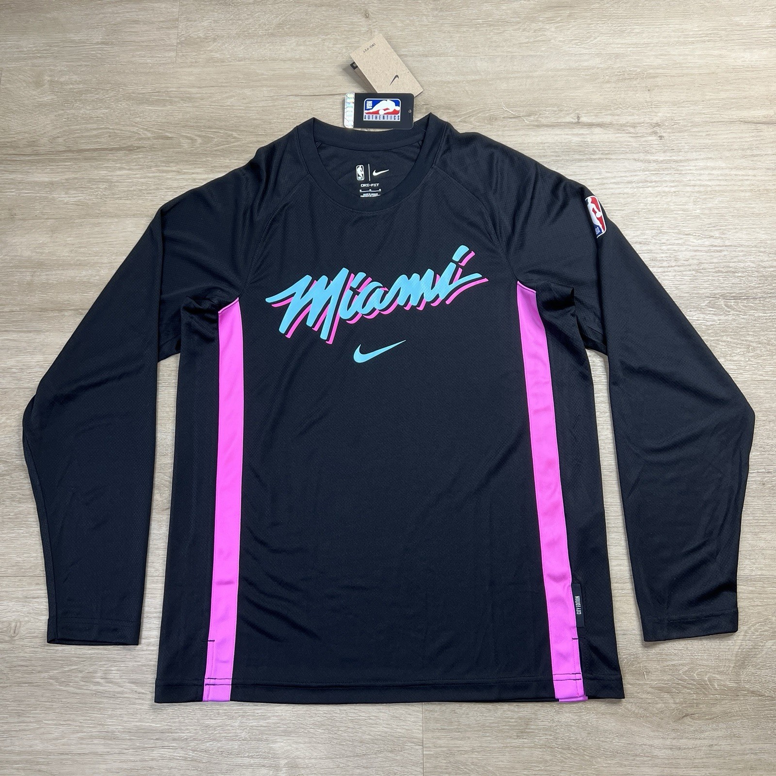Miami Heat NBA Nike Dri Fit City Edition L/S Performance Shirt Mens Medium NWT Miami Heat NBA Nike Dri Fit City Edition L/S Performance Shirt Mens Medium NWT