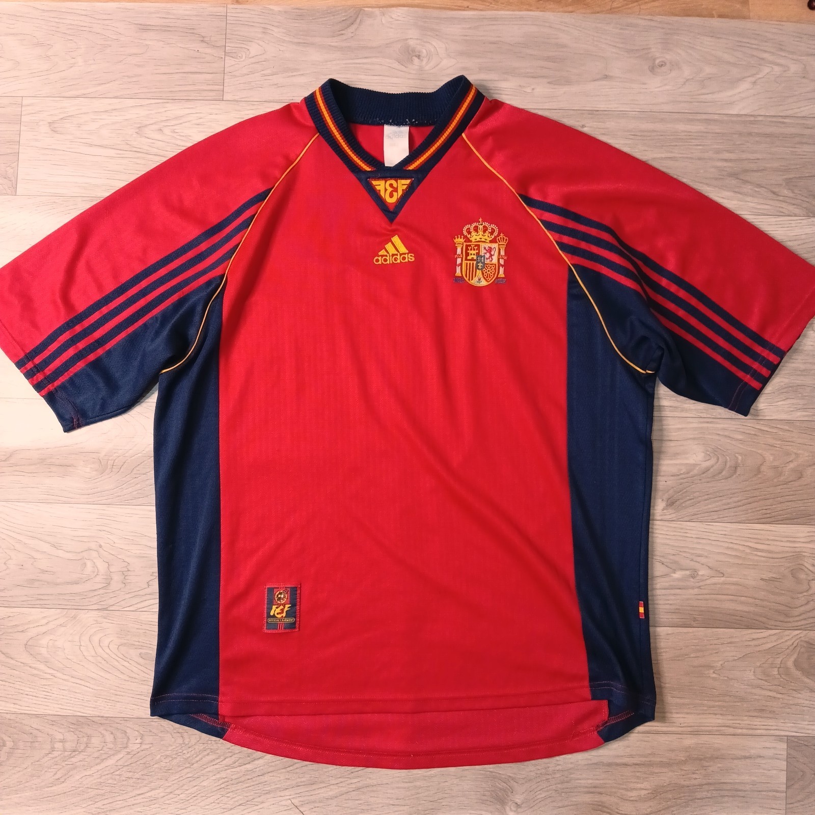 VINTAGE SPAIN FOOTBALL SHIRT 1998 199  camiseta ESPANA HOME ADIDAS size XL