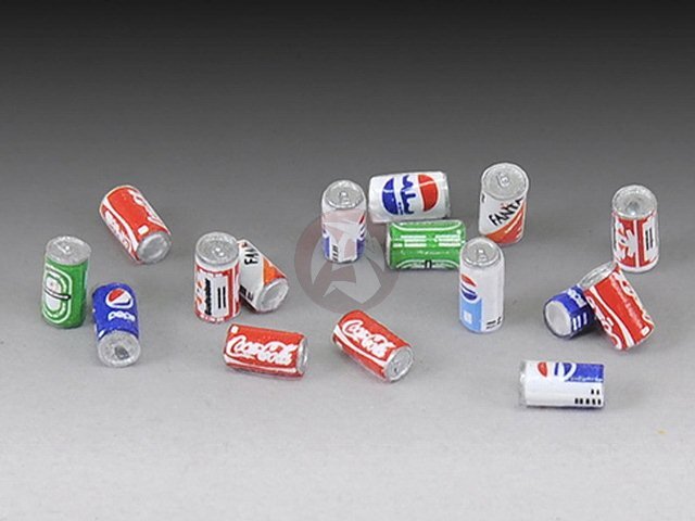Royal Model 1/35 Soft Drink Beverage Cans (16 cans with Decals + 16 dented) 713