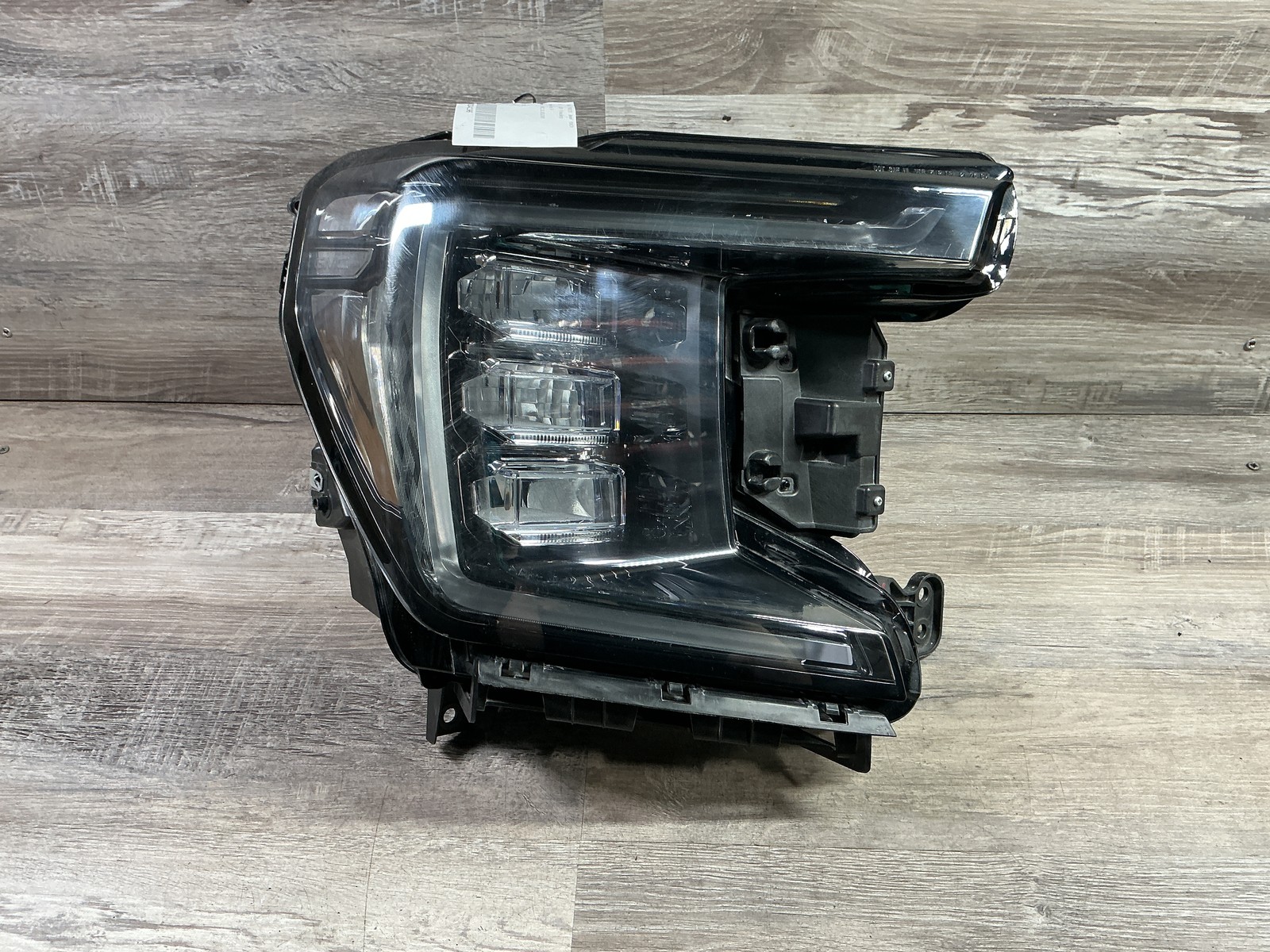 USED - 2021-2024 GMC Yukon R Headlamp - OEM