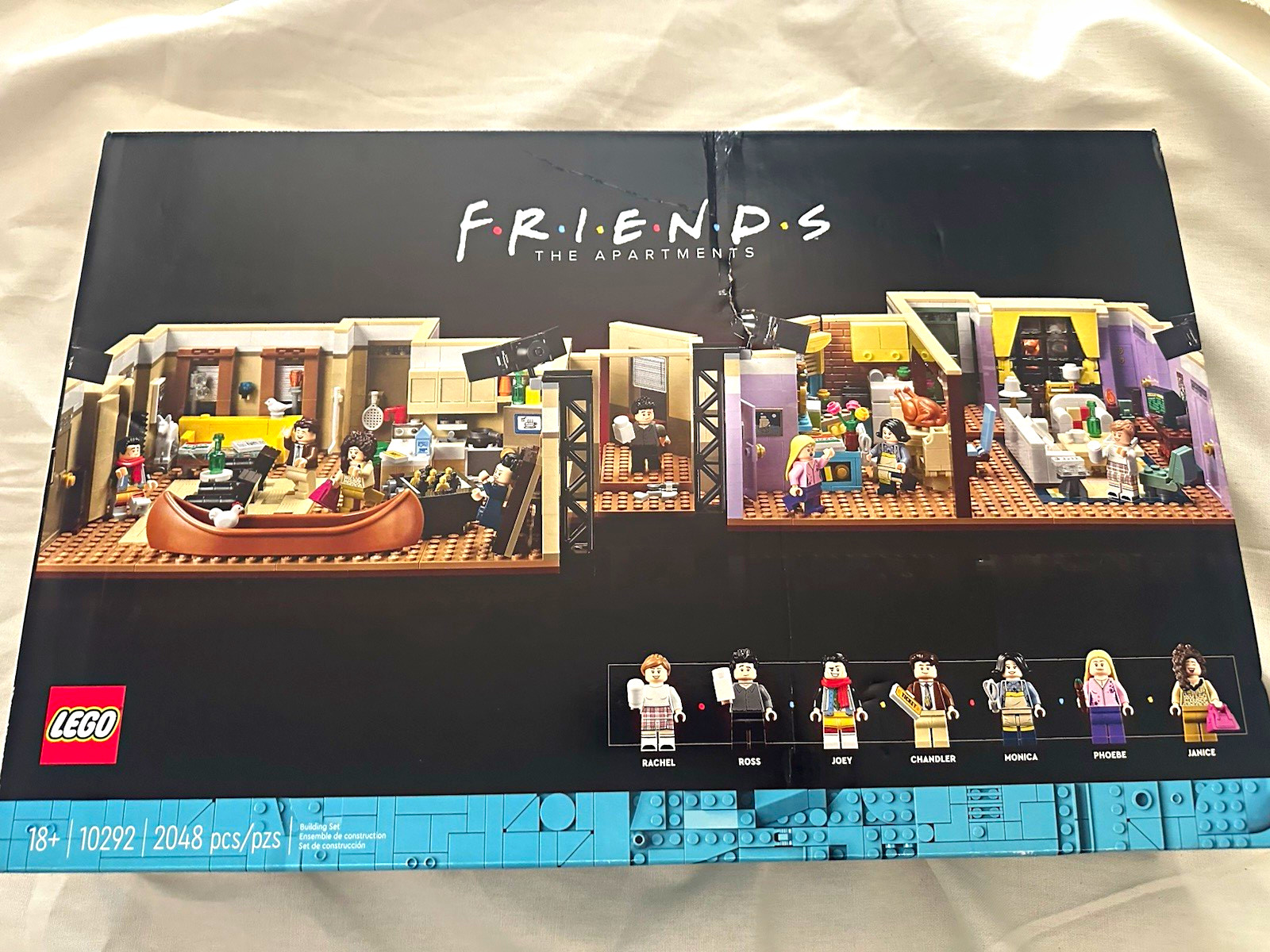 LEGO 10292 The Friends Apartments 2048 Pieces NEW SEALED Retired Box Damage