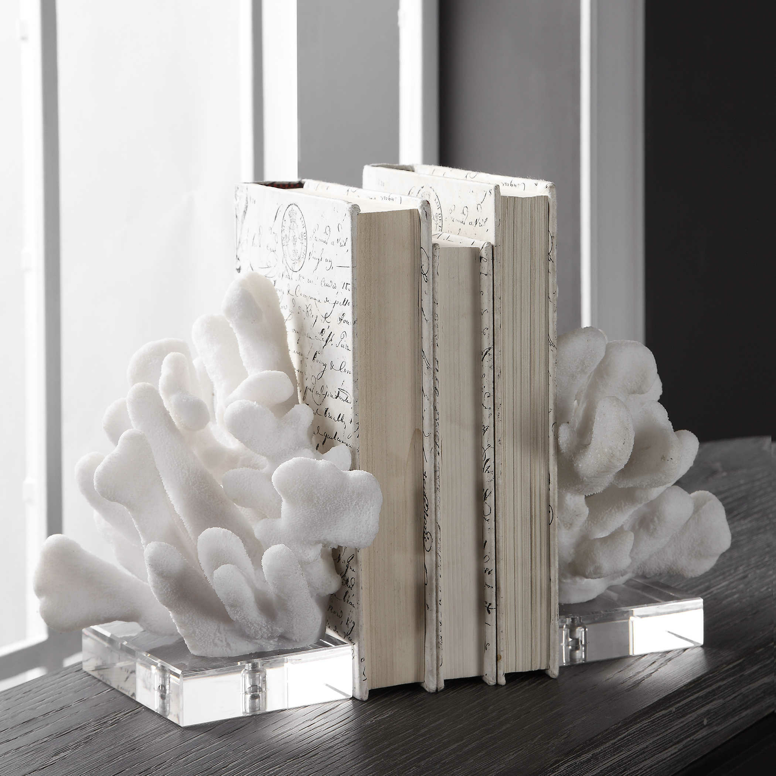 MODERN COASTAL BEACH DECOR STUNNING SCULPTED FAUX CORAL BOOKENDS 17549