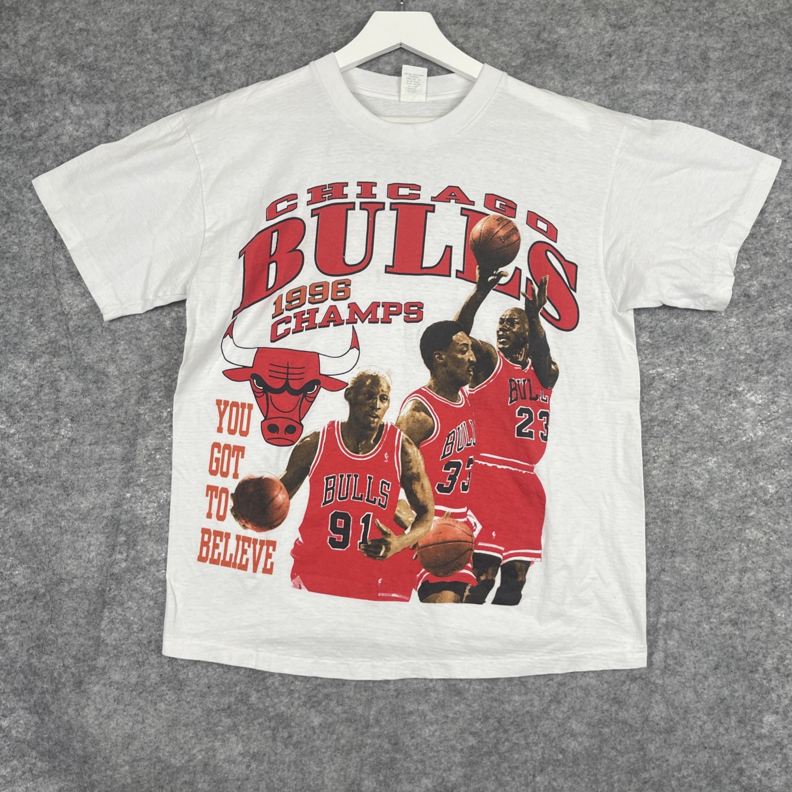 Chicago Bulls T Shirt 1996 Large Jordan Pippen Rodman Single Stitch Vintage RARE Chicago Bulls T Shirt 1996 Large Jordan Pippen Rodman Single Stitch Vintage RARE