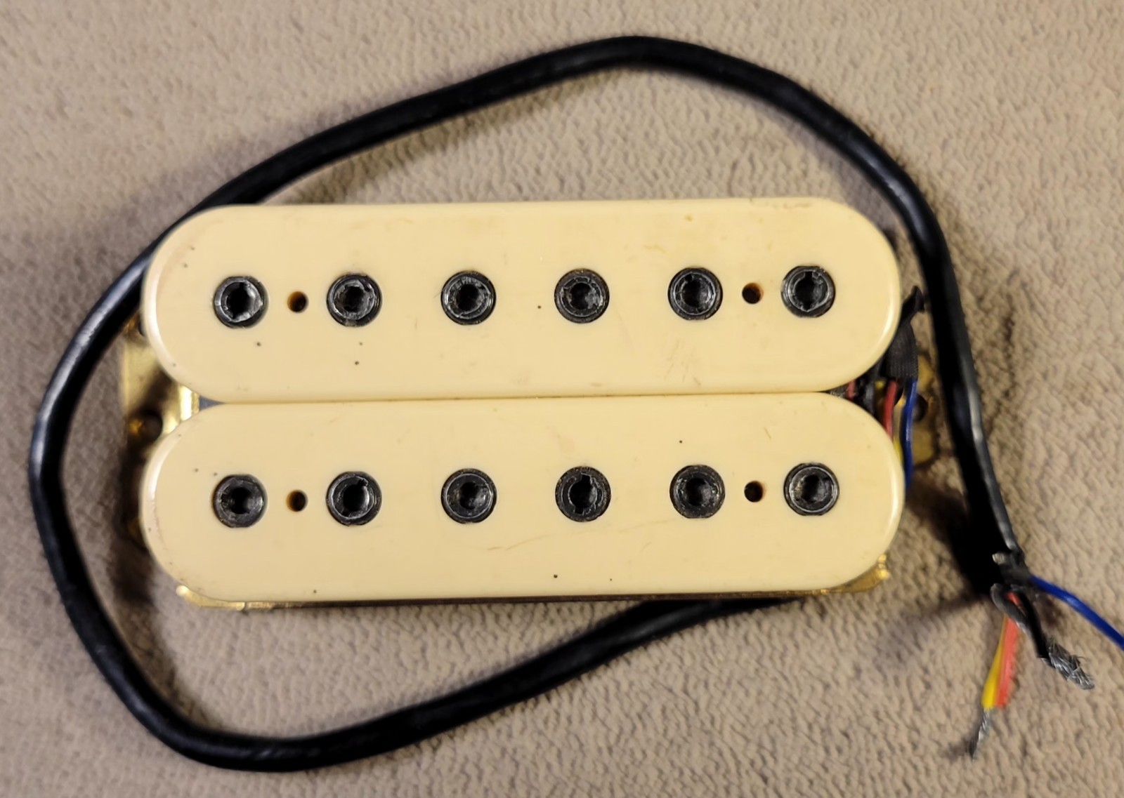 Vtg 70s-80s Ibanez Maxon Japan V2 Humbucker Electric Guitar Pickup Cream 15.8 Vtg 70s-80s Ibanez Maxon Japan V2 Humbucker Electric Guitar Pickup Cream 15.8